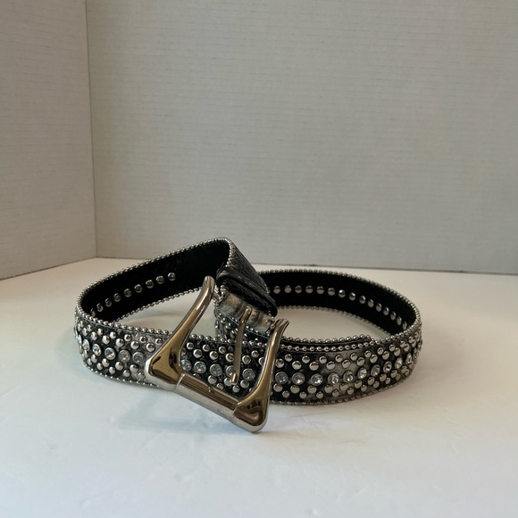 Rhinestones and studs embellished snake skin look belt 37” EC like new - Picture 6 of 10